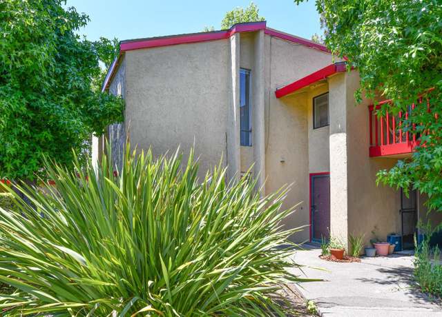 Property at 13 Redwood Ct, Santa Rosa, CA 95409, 3 beds, 2 baths
