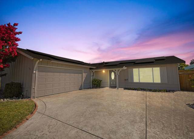 Property at 178 Mckinley Cir, Vacaville, CA 95687, 2 beds, 2 baths