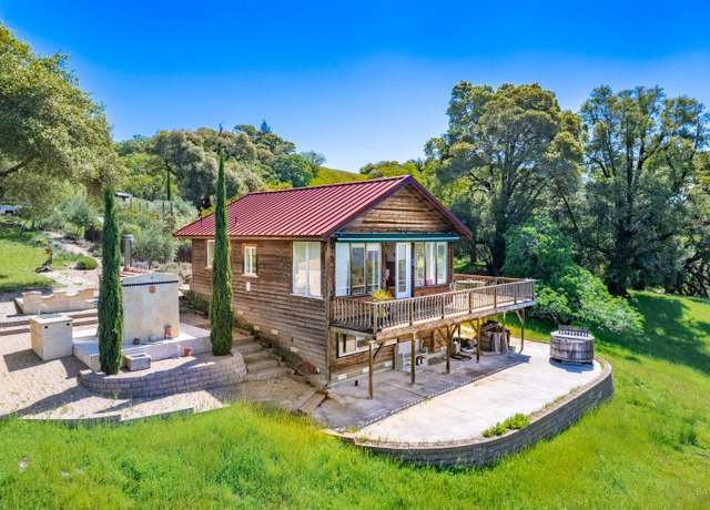 Property at 16101 Lost Creek Rd, Yorkville, CA 95494, 2 beds, 2 baths