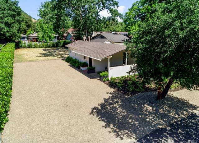 Property at 2180 Monroe St, Yountville, CA 94599, 1 bed, 1 bath