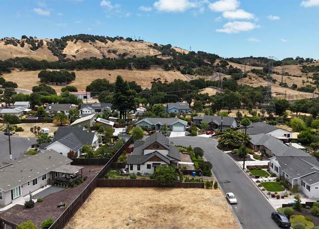 Property at 161 Wembley Ct, Santa Rosa, CA 95403
