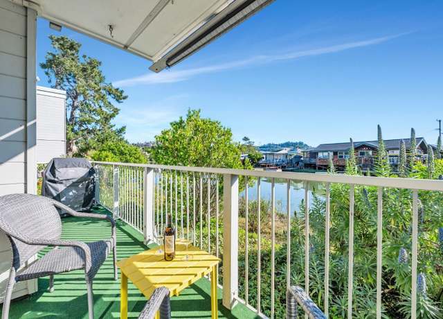 Property at 158 Larkspur Plaza Dr, Larkspur, CA 94939, 2 beds, 2 baths