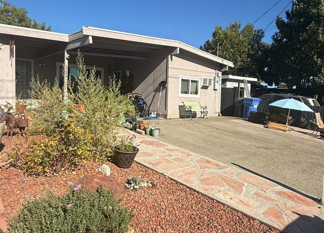 Property at 1724 Lockwood Dr, Ukiah, CA 95482, 6 beds, 3 baths
