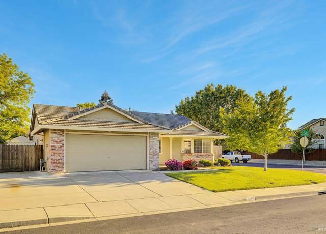 Property at 732 Syracuse Dr, Vacaville, CA 95687, 3 beds, 2 baths