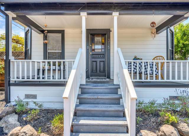 Property at 315 - 315 1/2 Baker St, Petaluma, CA 94952, 4 beds, 2 baths