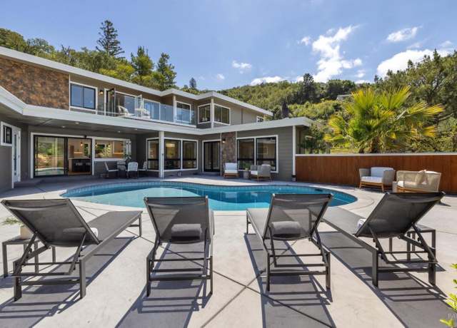 Property at 1 Winged Foot Dr, Novato, CA 94949, 5 beds, 4.5 baths