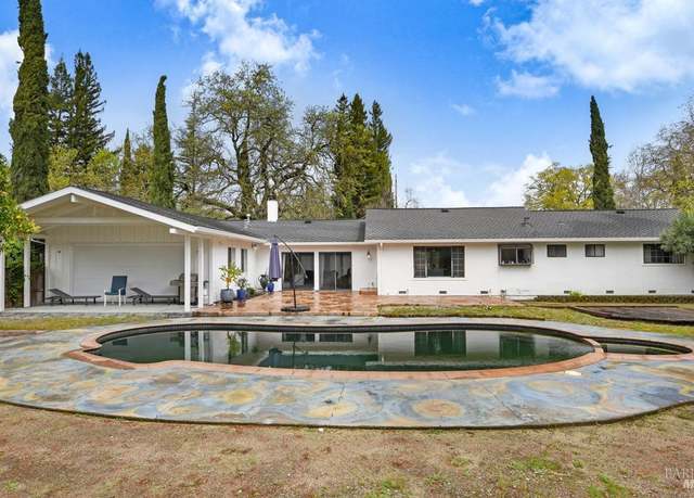 Property at 19340 7th St E, Sonoma, CA 95476, 3 beds, 2 baths