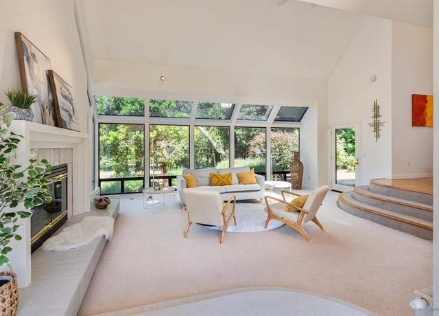 Property at 12430 Fiori Ln, Sebastopol, CA 95472, 3 beds, 3.5 baths
