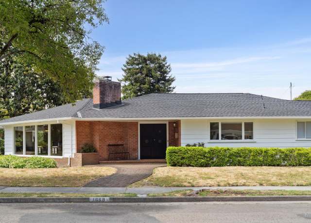 Property at 1668 Julianne Pl, Santa Rosa, CA 95404, 5 beds, 3.5 baths