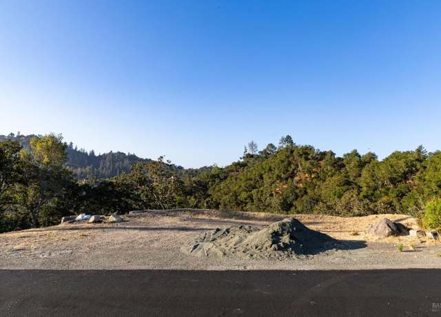 Property at 5271 Vista Grande Dr, Santa Rosa, CA 95403