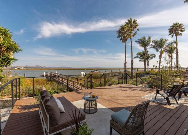 Property at 1720 Milton Rd W, Napa, CA 94559, 3 beds, 2.5 baths
