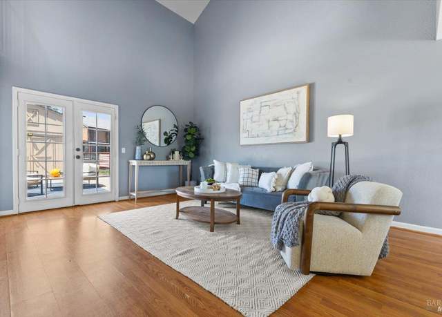 Property at 116 Marvin Ct, Petaluma, CA 94954, 4 beds, 2 baths