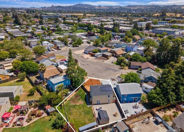 Property at 116 Marvin Ct, Petaluma, CA 94954, 4 beds, 2 baths