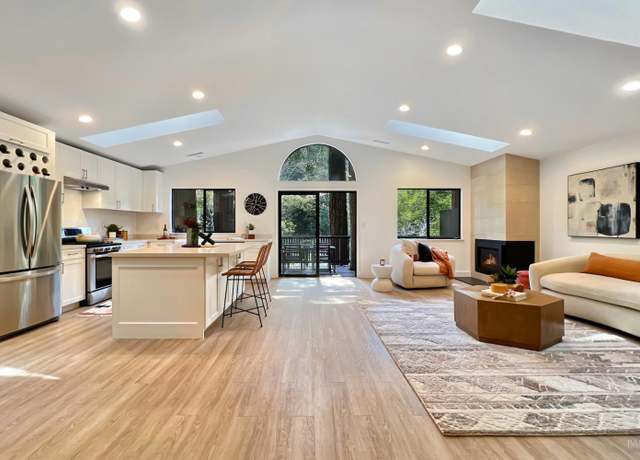 Property at 17354 Riverside Dr, Guerneville, CA 95446, 3 beds, 2 baths