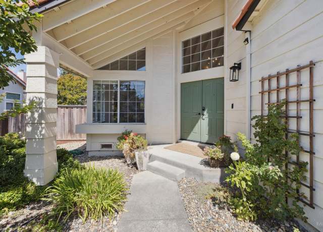 Property at 770 Miramonte St, Windsor, CA 95492, 4 beds, 3 baths
