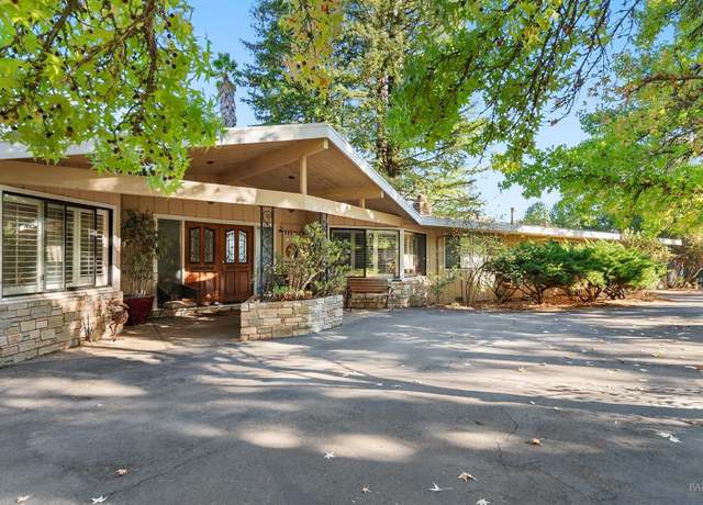 Property at 1039 Westside Rd, Healdsburg, CA 95448, 3 beds, 3.5 baths