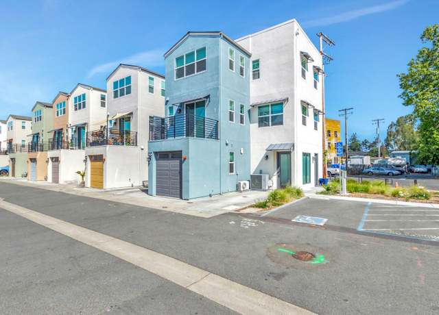 Property at 55 Haworth Way, Santa Rosa, CA 95407, 3 beds, 3 baths