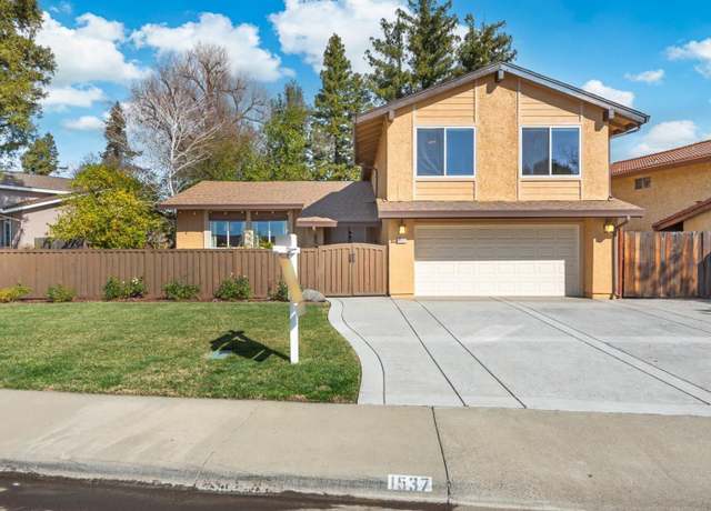 Property at 1537 Saratoga Dr, Woodland, CA 95695, 4 beds, 3 baths