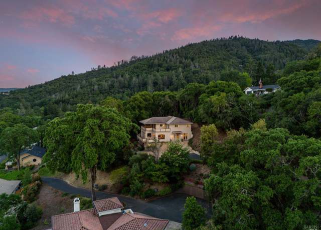Property at 626 Park Blvd, Ukiah, CA 95482, 4 beds, 3.5 baths