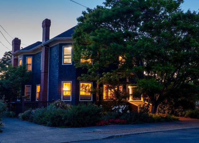 Property at 1133 Seminary St, Napa, CA 94559, 5 beds, 2.5 baths
