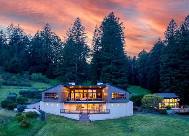 Property at 685 Jonive Rd, Sebastopol, CA 95472, 4 beds, 4.5 baths