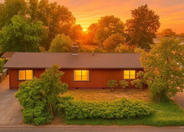 Property at 1040 Helen Ave, Ukiah, CA 95482, 3 beds, 1 bath