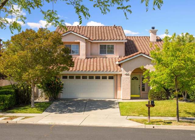 Property at 2 Chesapeake Ct, Napa, CA 94559, 3 beds, 2.5 baths