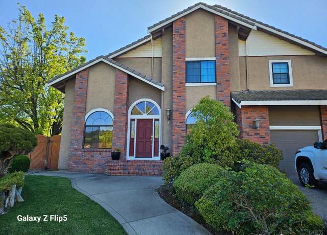 Property at 2516 Bellevue Ct, Fairfield, CA 94534, 4 beds, 3.5 baths