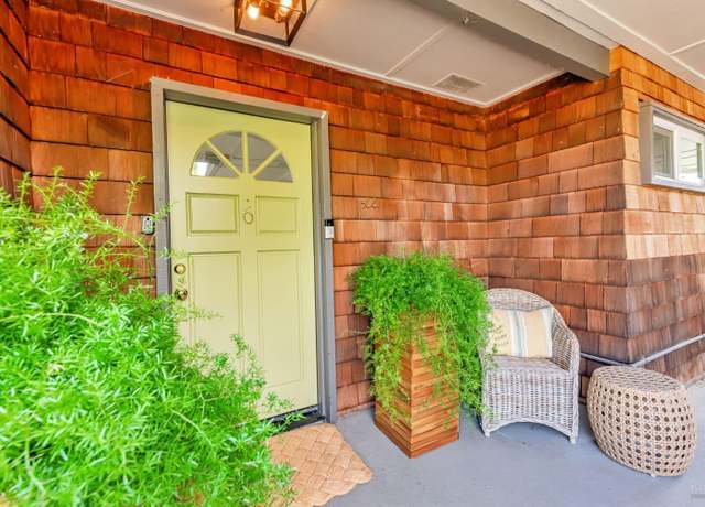 Property at 6 Redwood Ave, Corte Madera, CA 94925, 3 beds, 2 baths