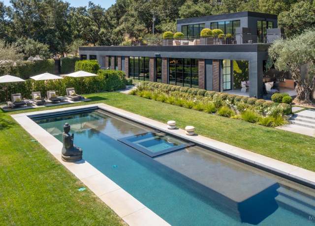Property at 1125 3rd Ave, Napa, CA 94558, 4 beds, 4.5 baths