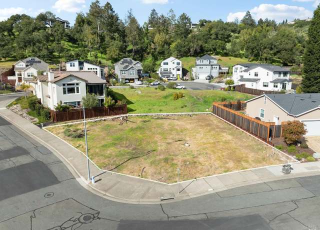 Property at 2244 Vintage Cir, Santa Rosa, CA 95404