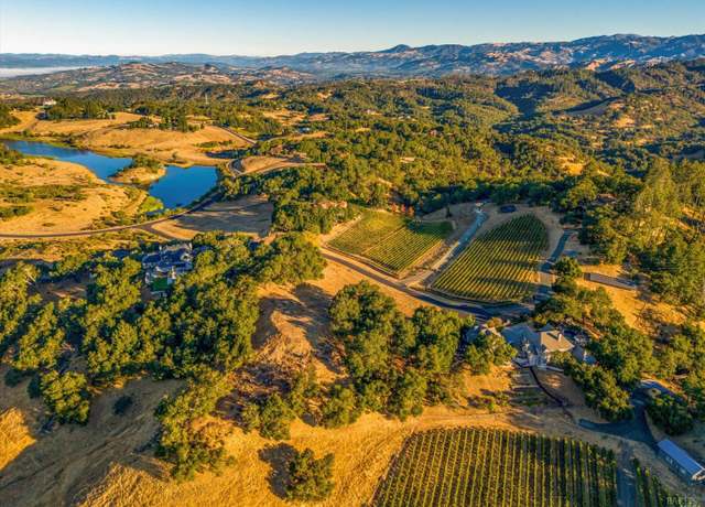Property at 824 Shiloh Gln, Santa Rosa, CA 95403