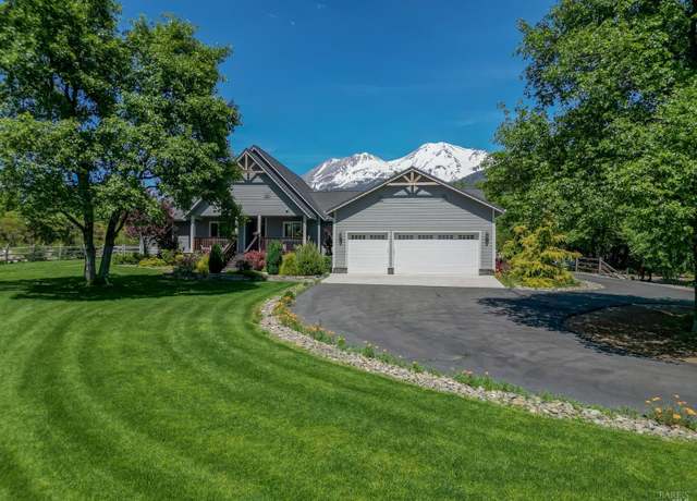 Property at 1433 Northridge Dr, Mount Shasta, CA 96067, 3 beds, 2.5 baths