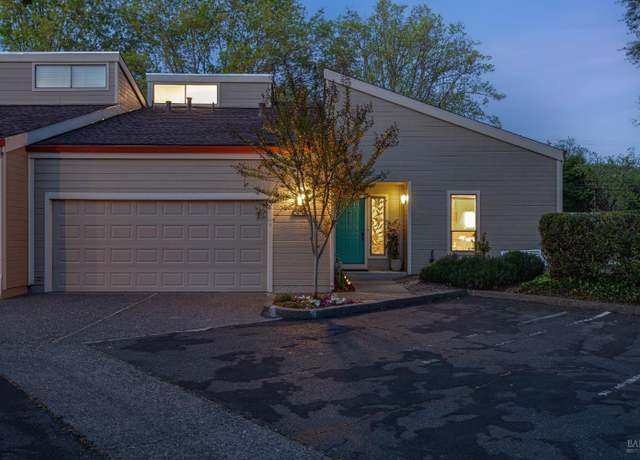 Property at 4799 Shade Tree Ln, Santa Rosa, CA 95405, 2 beds, 2.5 baths