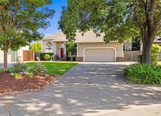 Property at 214 Viking Ct, Windsor, CA 95492, 3 beds, 2 baths
