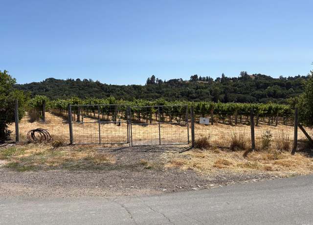 Property at 160 Bottasso Ct, Santa Rosa, CA 95404