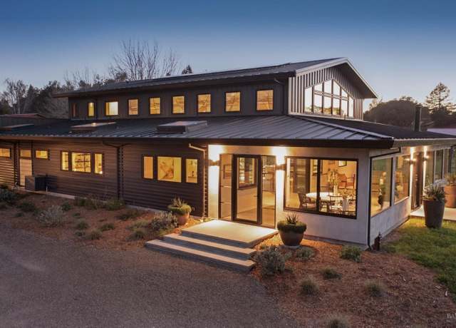 Property at 555 Snow Rd, Sebastopol, CA 95472, 4 beds, 3.5 baths