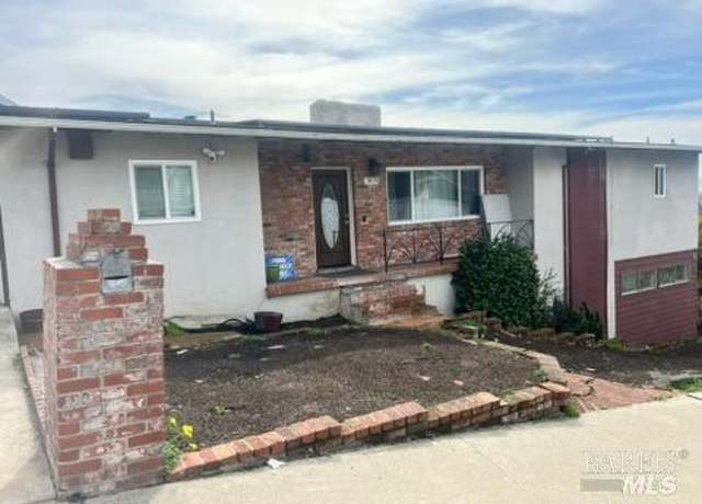 Property at 3070 Malcom Ave, Oakland, CA 94605, 3 beds, 3 baths
