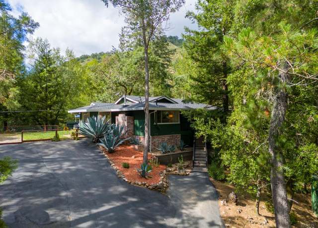 Property at 4512 Dry Creek Rd, Napa, CA 94558, 3 beds, 2 baths