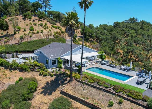 Property at 5239 Vista Grande Dr, Santa Rosa, CA 95403, 5 beds, 4 baths