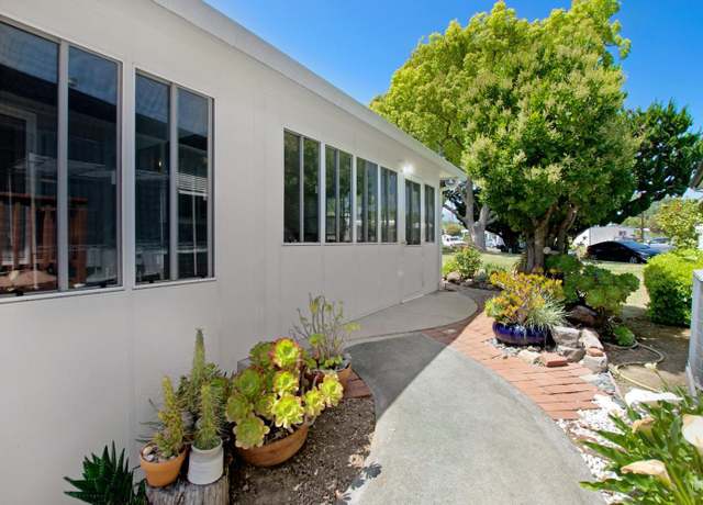 Property at 122 Paseo Palencia, Sonoma, CA 95476, 2 beds, 2 baths