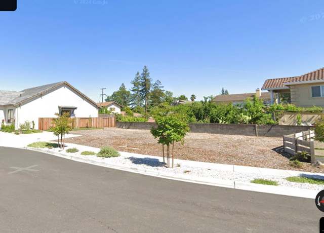 Property at 325 Cecile Ct, Napa, CA 94558