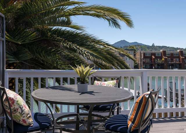 Property at 56 Mooring Rd, San Rafael, CA 94901, 4 beds, 3.5 baths