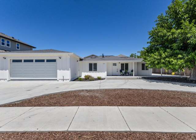 Property at 2113 Dennis Ln, Santa Rosa, CA 95407, 8 beds, 2 baths