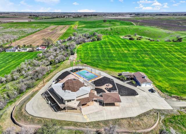 Property at 8560 Holmes Ln, Winters, CA 95694, 4 beds, 4.5 baths