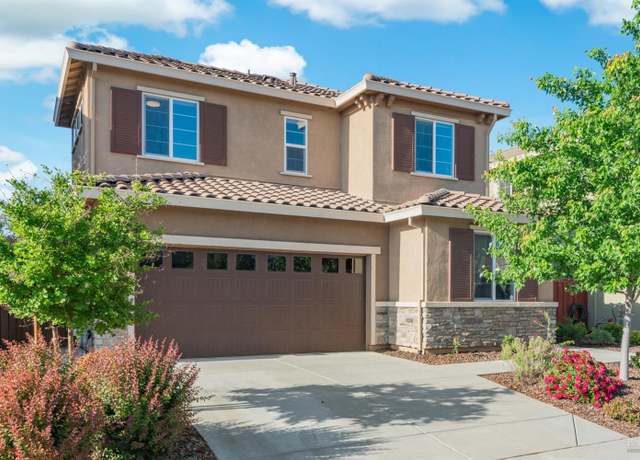 Property at 131 Kodiak Dr, Vacaville, CA 95687, 4 beds, 3 baths