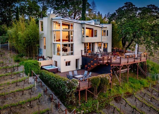 Property at 4982 W Soda Rock Ln, Healdsburg, CA 95448, 4 beds, 3.5 baths