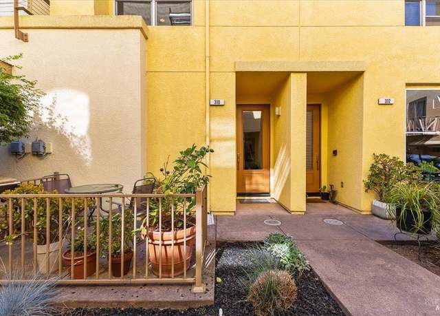 Property at 310 City Center Dr, Rohnert Park, CA 94928, 2 beds, 2.5 baths