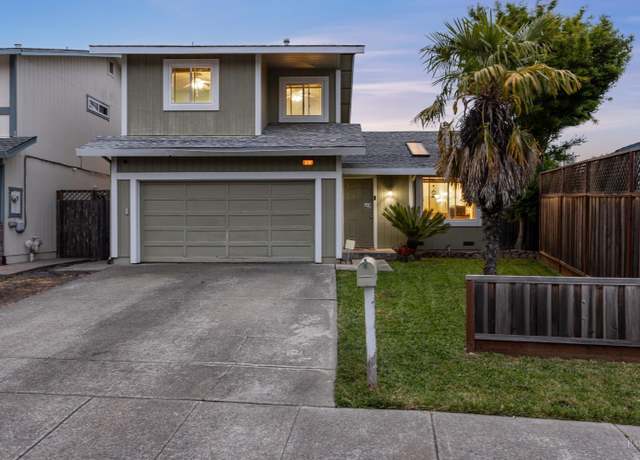 Property at 4511 Heron Ct, Rohnert Park, CA 94928, 3 beds, 2.5 baths