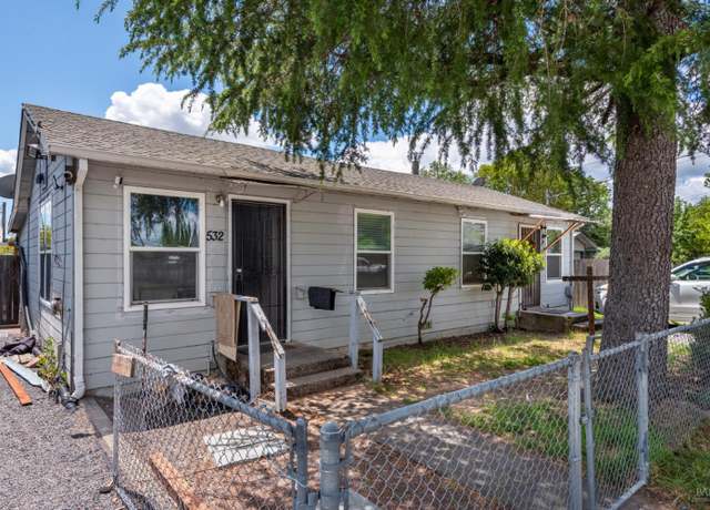 Property at 530 Wall St, Windsor, CA 95492, 6 beds, 3 baths